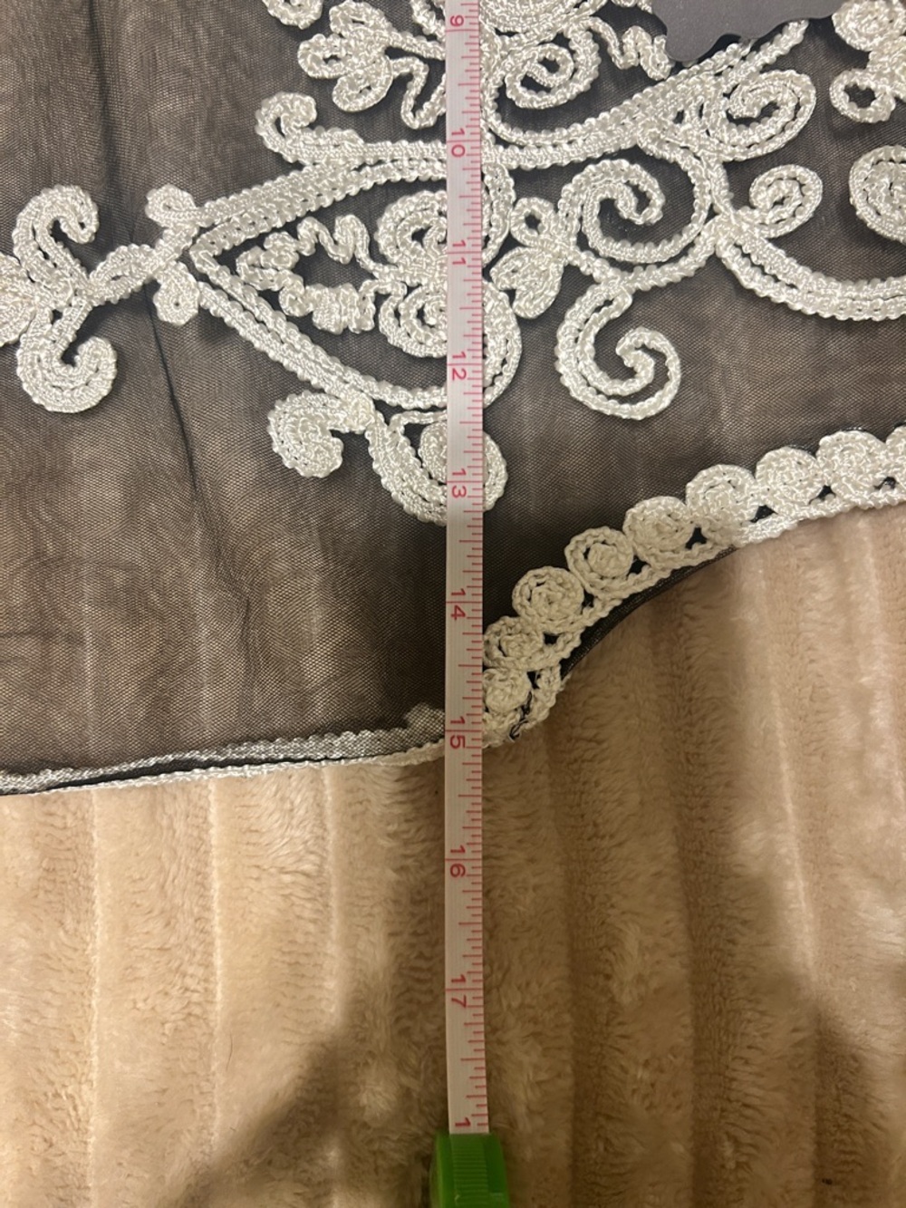 Pretty Angel Black and White Embroidered Blouse - Picture 7 of 8